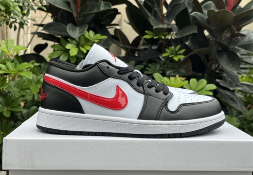 Air Jordan 1 Low  Wolf Grey Gym Red  DC0774-062    35.5-47.5 M54